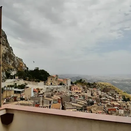 Casa Gogala *